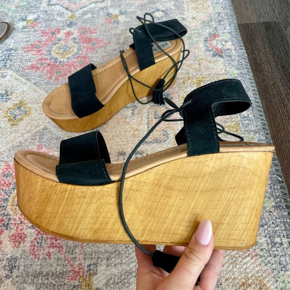 Steve Madden Black and Tan Wedge Sandals